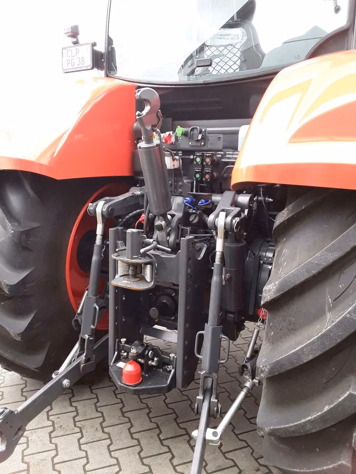 Schlepper Kubota M7 173 KVT